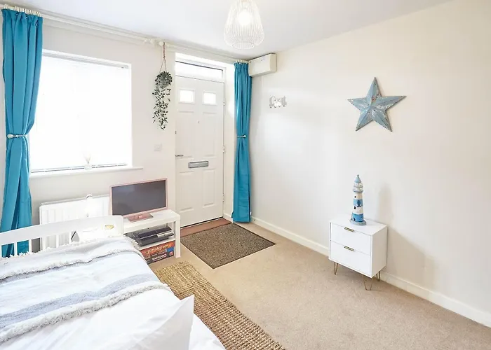 Holiday home Host & - Coach House Retreat